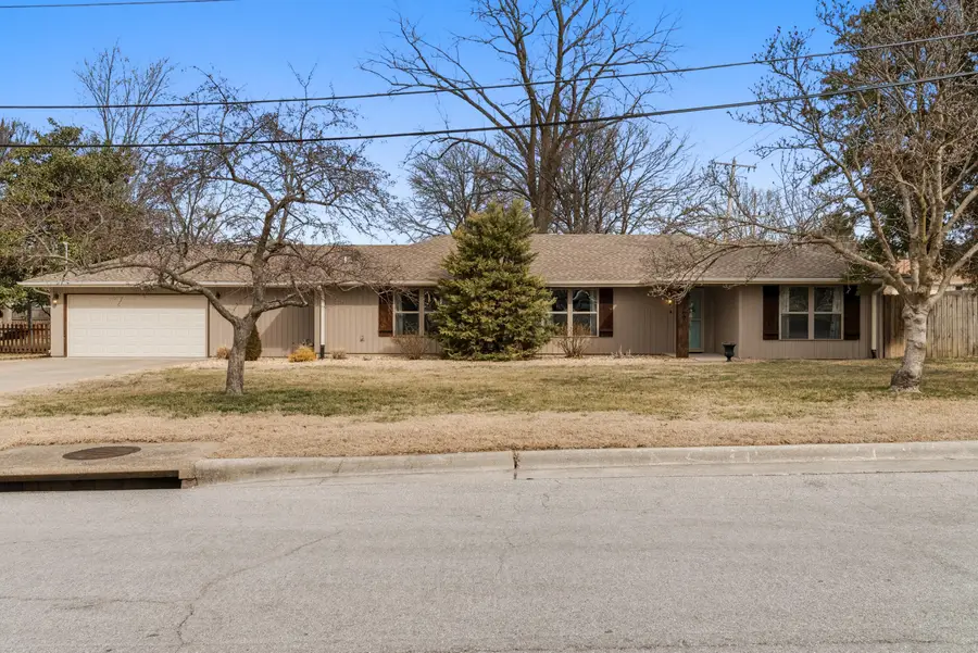 1369 E Price Street, Springfield, MO 65804 - #2
