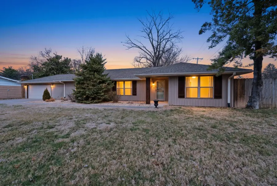 1369 E Price Street, Springfield, MO 65804 - #3