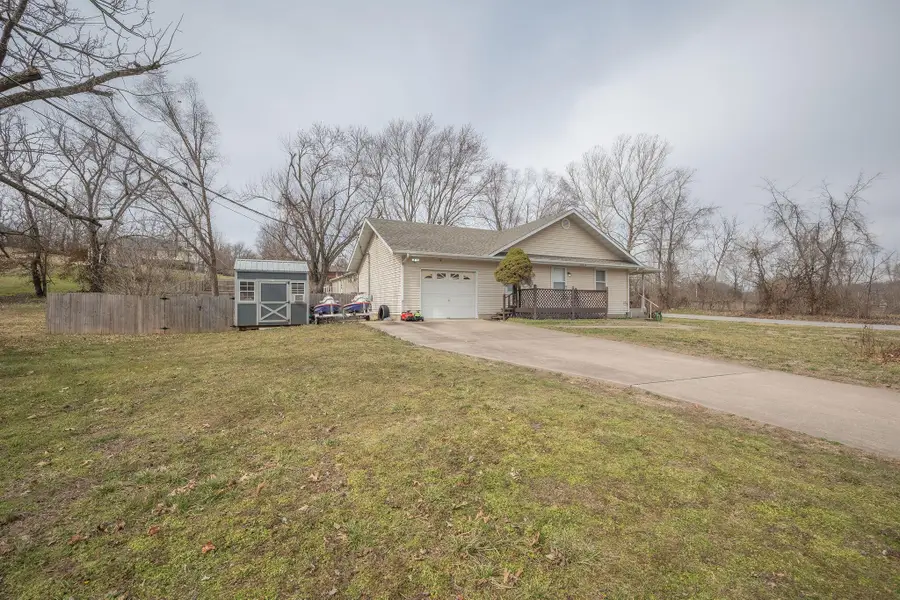 112 Amber Street, Cassville, MO 65625 - #3