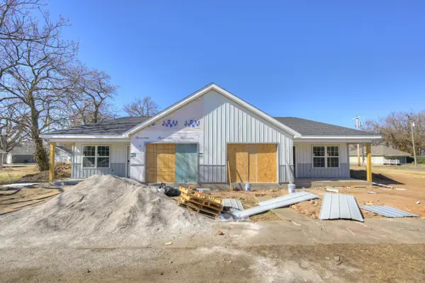 618 N Hall Street #A&B, Webb City, MO 64870