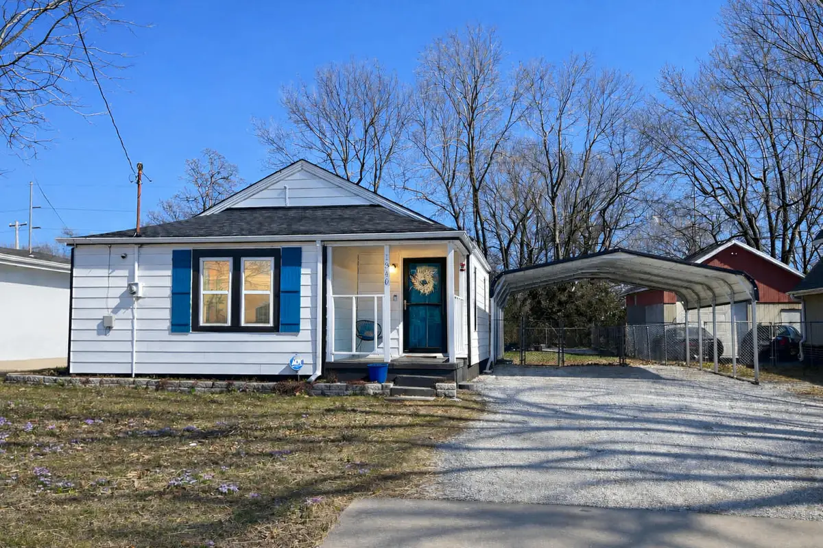 1340 N Brown Avenue, Springfield, MO 65802 - #1