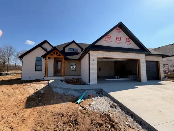 5324 N Seacrest Drive, Ozark, MO 65721