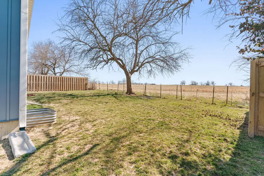 260 W Erin Circle, Bolivar, MO 65613 - #3