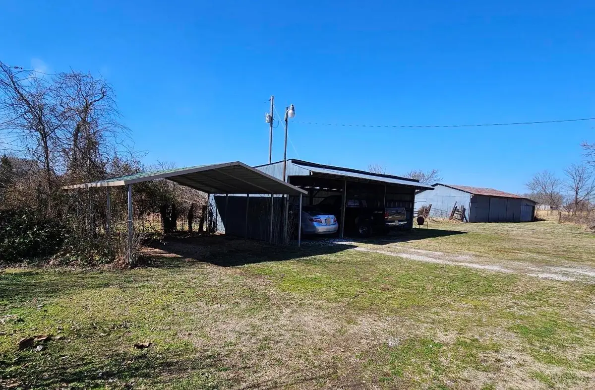 8116 Westview Road, Neosho, MO 64850 - #1