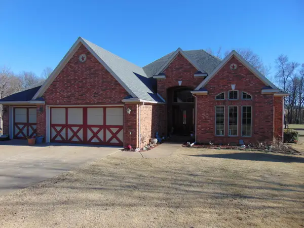 6157 Hunters Glen Road, Seligman, MO 65745
