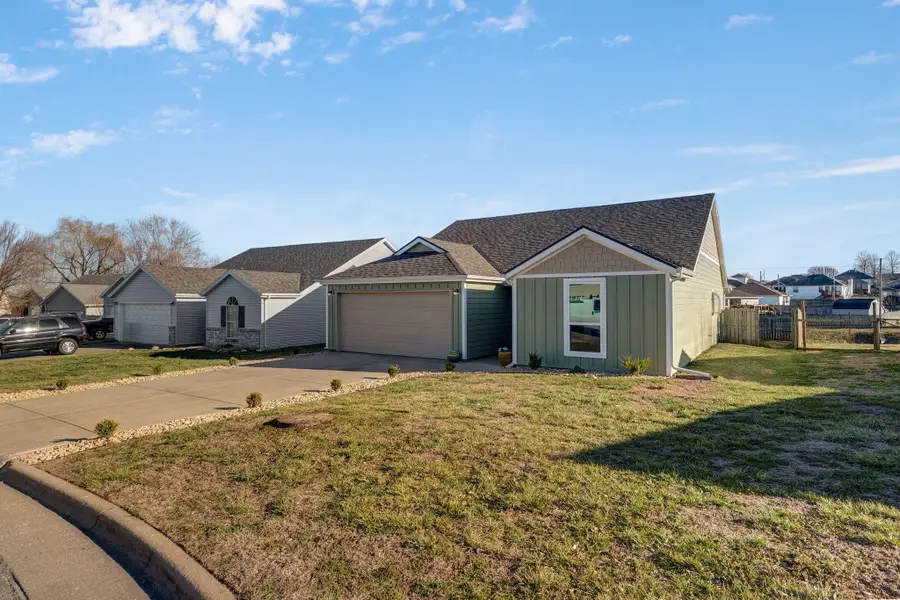 752 W Mimosa Court, Nixa, MO 65714 - #2
