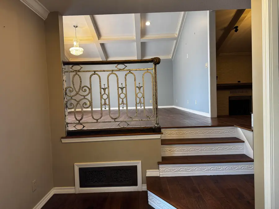 1050 Nichols Drive, West Plains, MO 65775 - #3