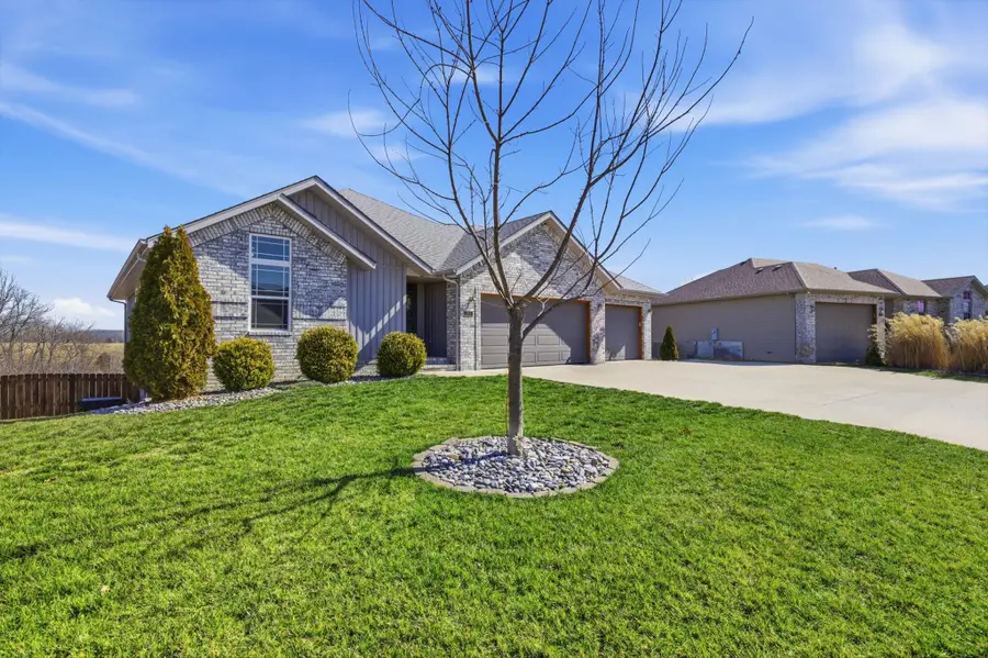 1930 N Seabrook Drive, Nixa, MO 65714 - #2