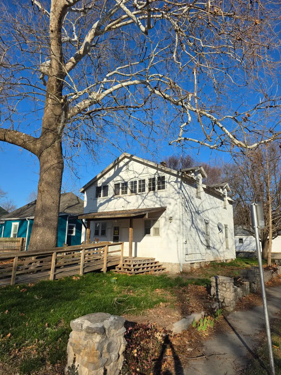 855 S Broadway Avenue, Springfield, MO 65806 - #2