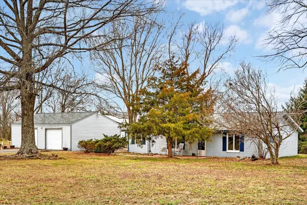 211 Reno Hollow Road, Spokane, MO 65754