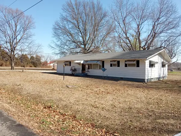604 N Sycamore Street, Buffalo, MO 65622