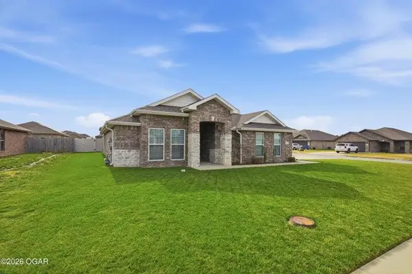 4626 W 26th Place, Joplin, MO 64804