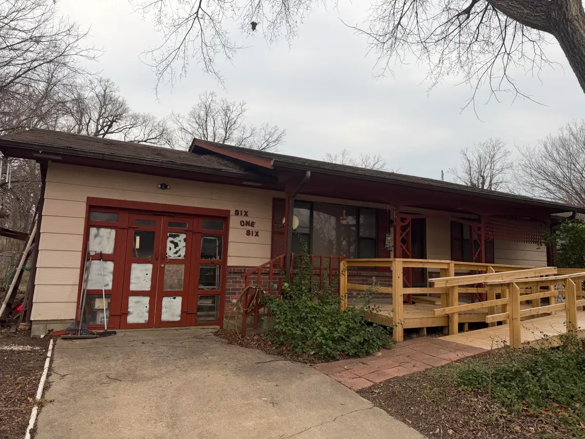 616 W 33rd Street, Joplin, MO 64804 - #1