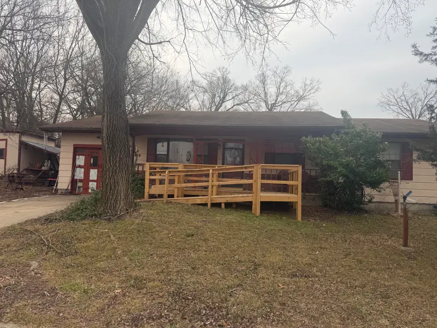 616 W 33rd Street, Joplin, MO 64804 - #3