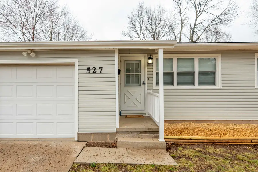 527 E Greenwood Street, Springfield, MO 65807 - #2