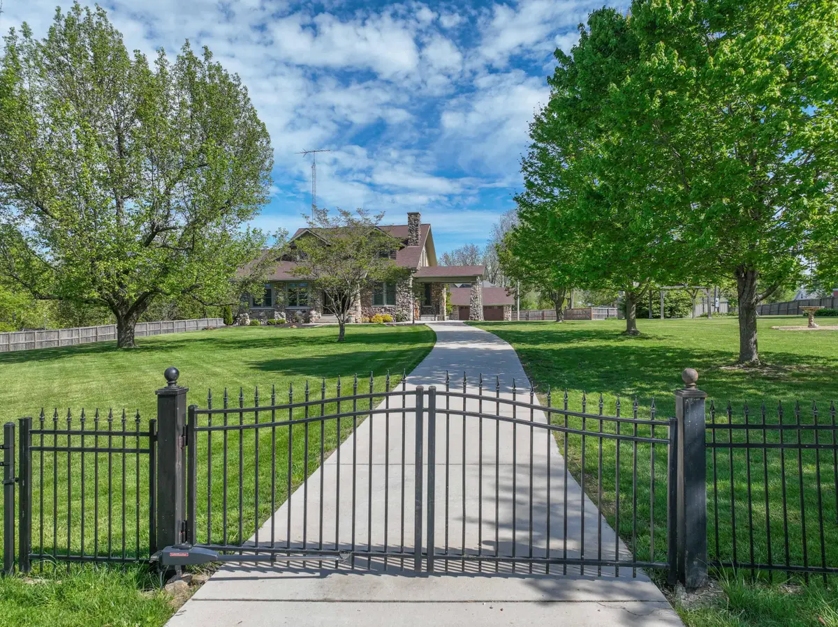 528 E Dorris Avenue, Mountain Grove, MO 65711 - #1