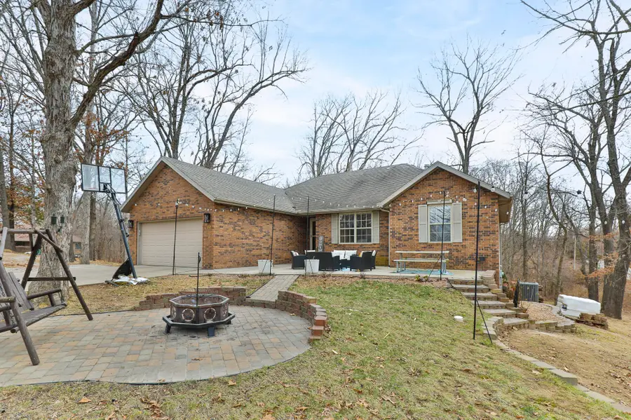 184 N Apricot Court, Nixa, MO 65714 - #2