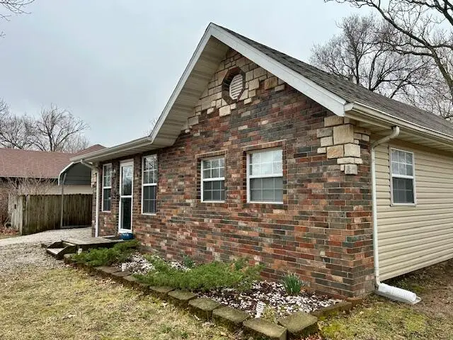 605 S Missouri Street, Marionville, MO 65705 - #2