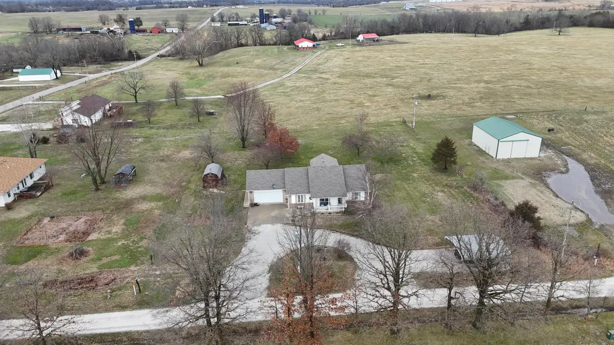 1407 E 463rd Road, Bolivar, MO 65613 - #1