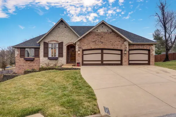 2915 E Chinkapin Lane, Springfield, MO 65804