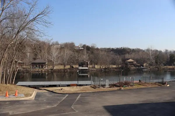 120 Wilshire Drive #Unit 17, Hollister, MO 65672