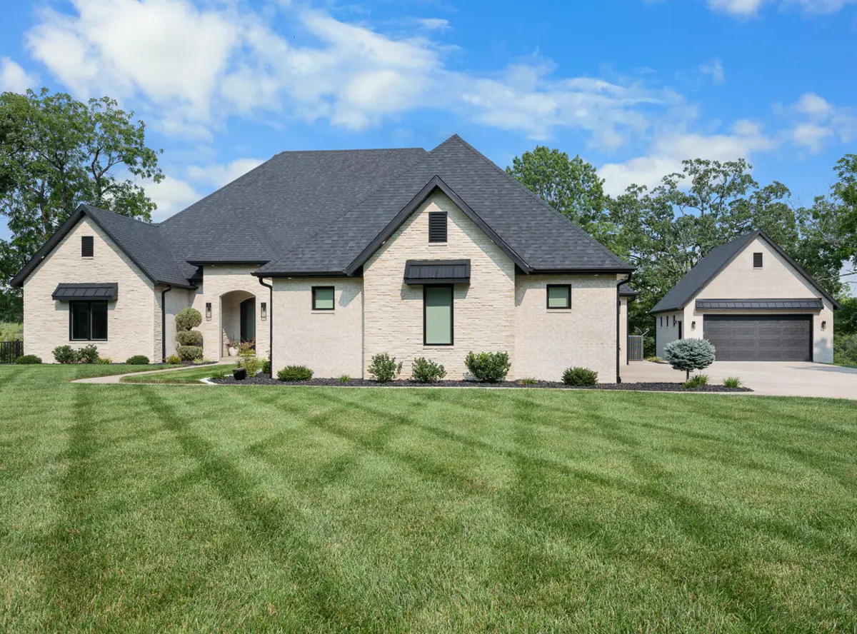 4254 S 94th Road, Bolivar, MO 65613 - #1