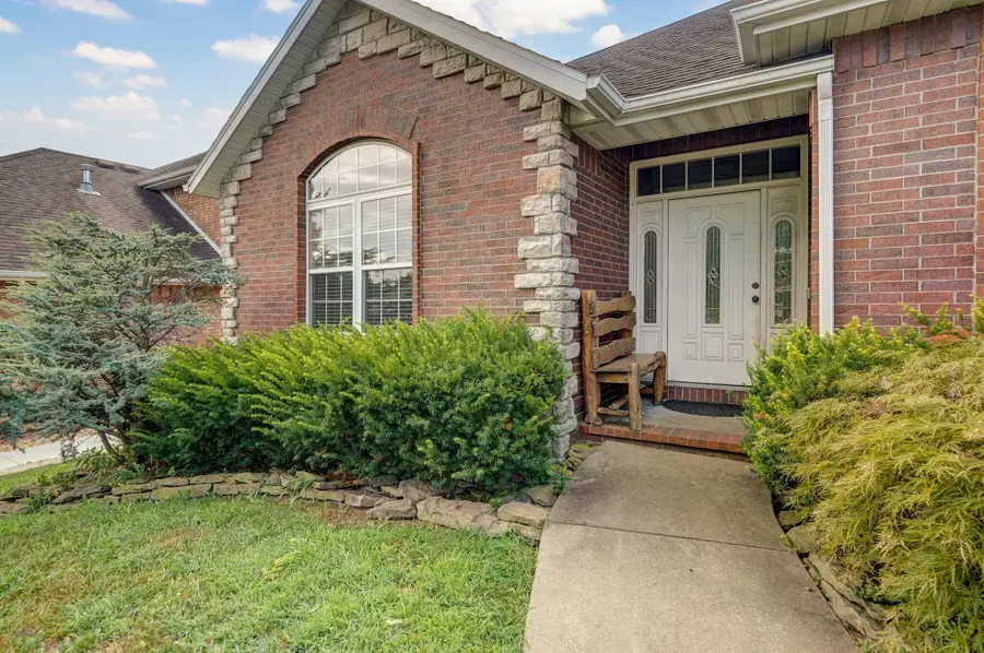 3862 W Vincent Drive, Springfield, MO 65810 - #3