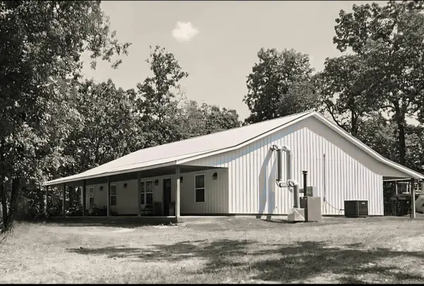 5711 Westview Road, Neosho, MO 64850