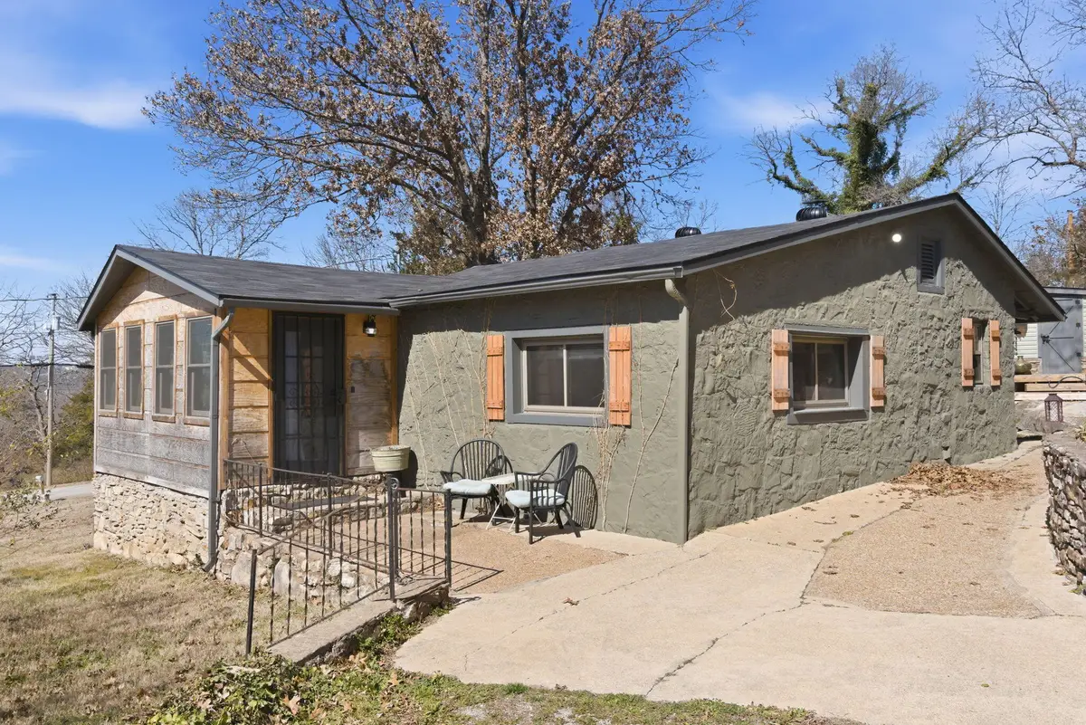 495 Evergreen Avenue, Hollister, MO 65672 - #1