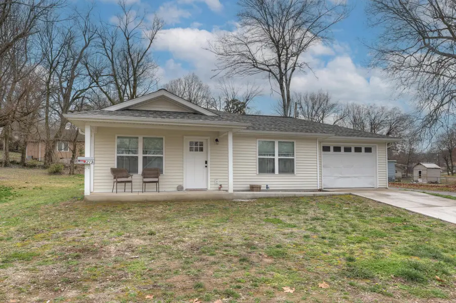 219 W Hill Street, Neosho, MO 64850 - #2