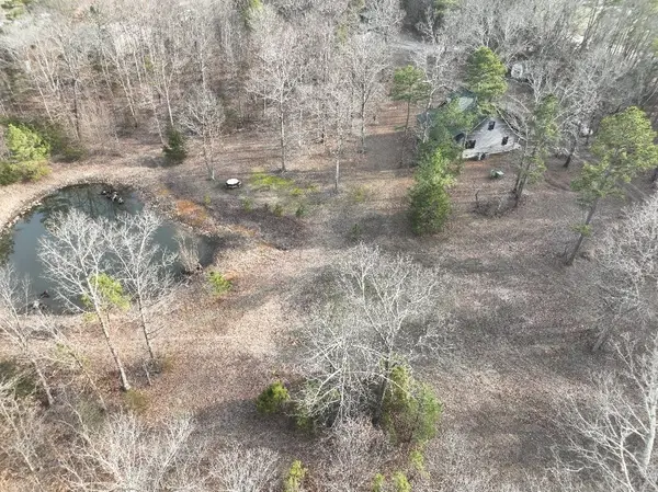 8830 State E, Houston, MO 65483