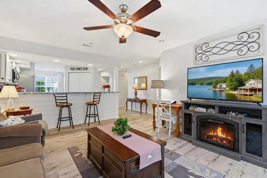 200 Meadow Ridge Lane # 6-4, Branson, MO 65616 - #3