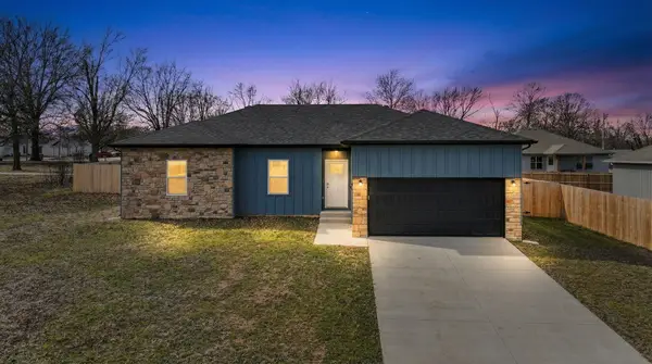 945 N Short Avenue, Bolivar, MO 65613