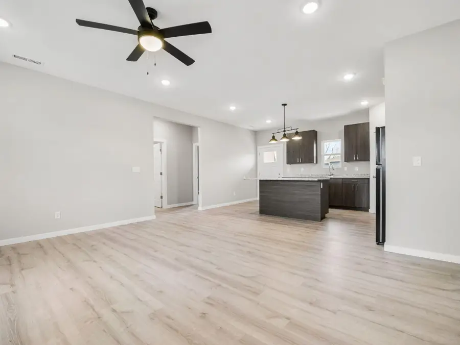 945 N Short Avenue, Bolivar, MO 65613 - #3