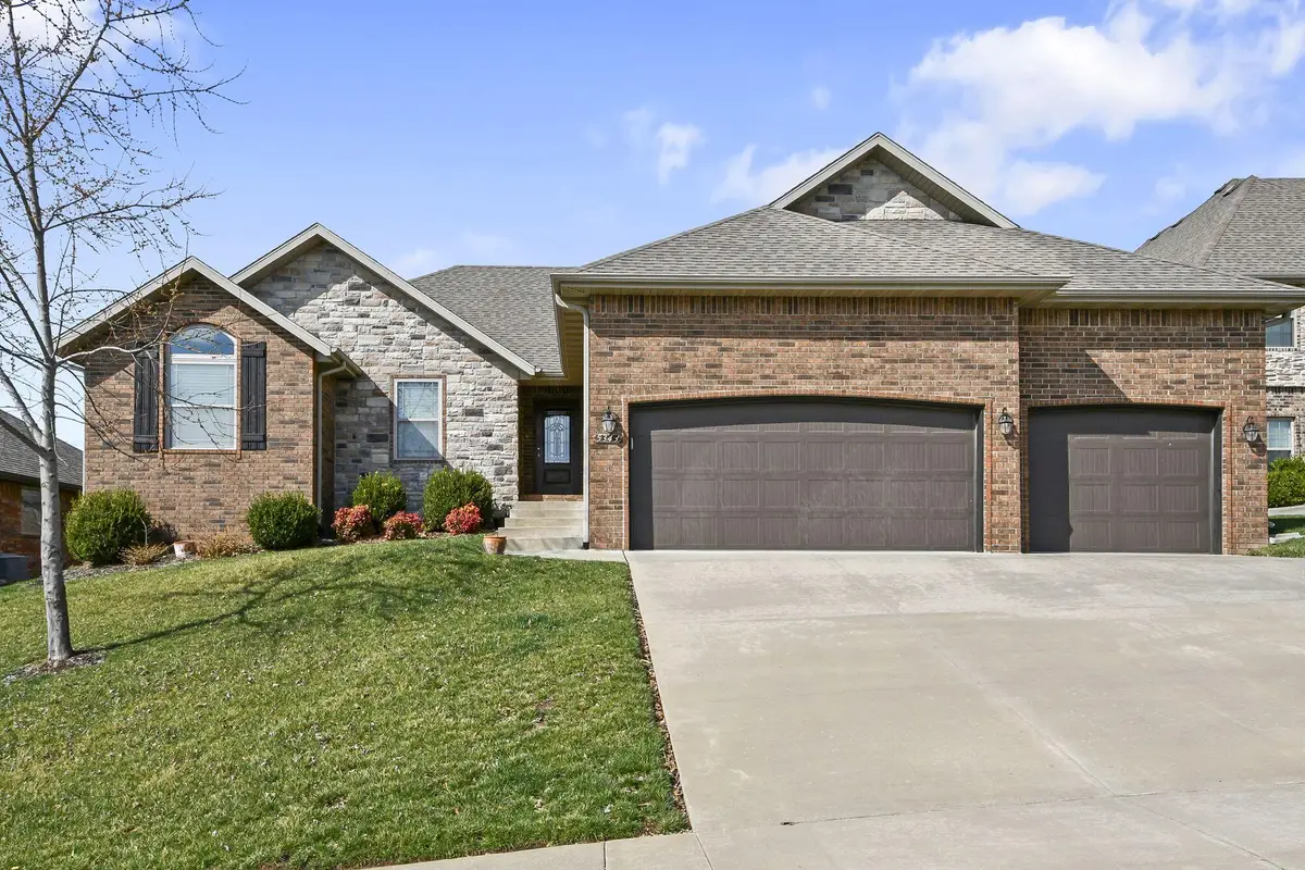 5343 S Twelve Oaks Road, Springfield, MO 65810 - #1