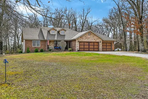 127 Woods Edge Road, Billings, MO 65610