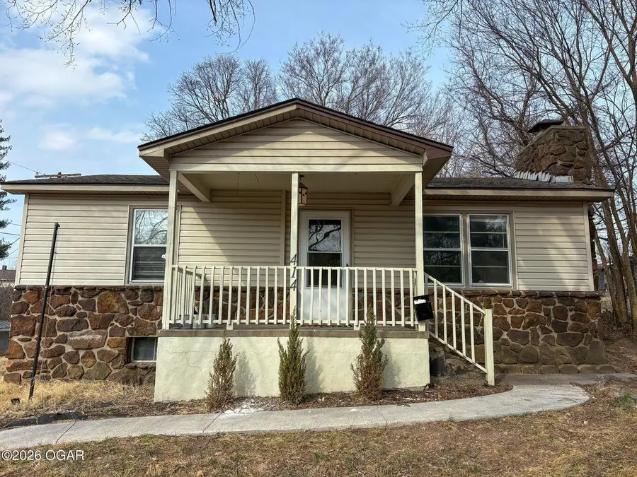 414 E Glenview Street, Neosho, MO 64850 - #2