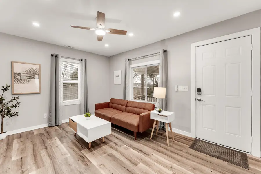 1406 E Nora Street, Springfield, MO 65803 - #3