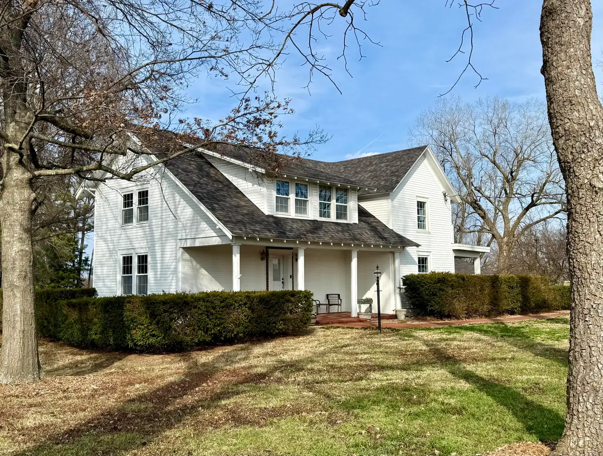 2202 S Farm Road 107, Springfield, MO 65802 - #1