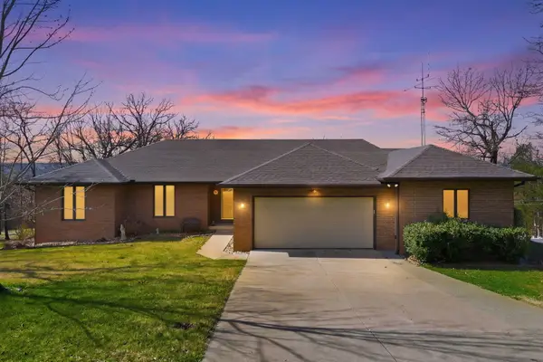 575 Holiday Acres Circle, Branson West, MO 65737