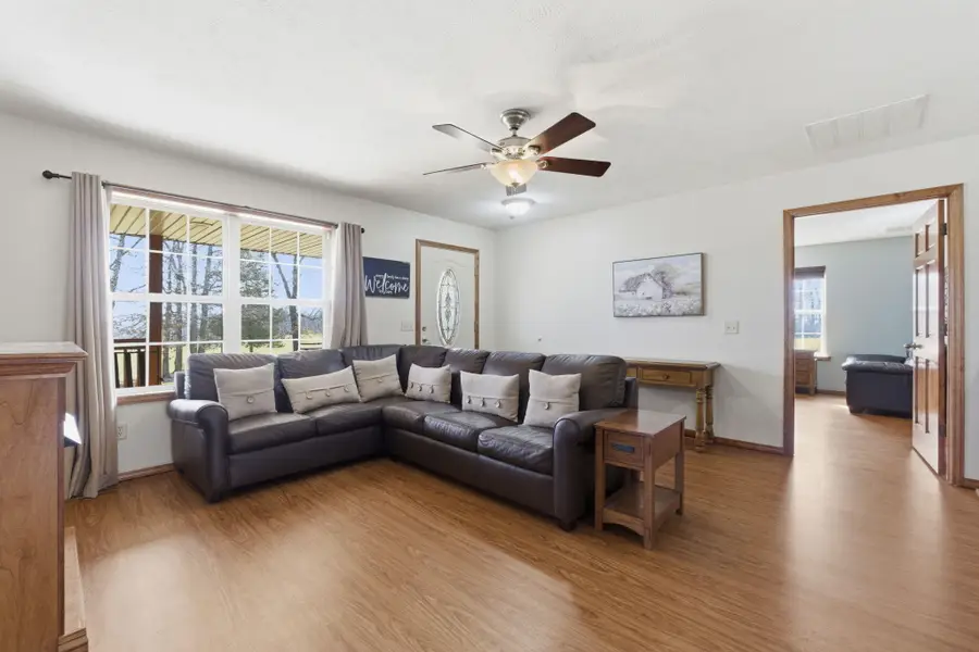 5019 N Farm Rd 249, Strafford, MO 65757 - #2