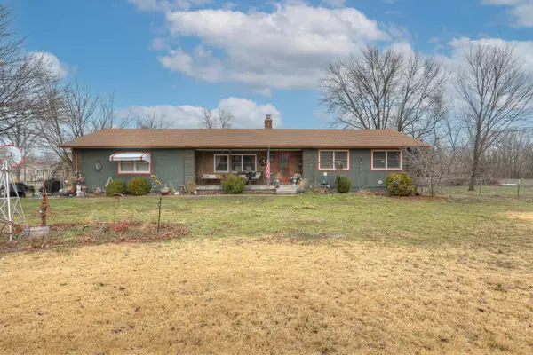 8070 County Road 166, Carthage, MO 64836