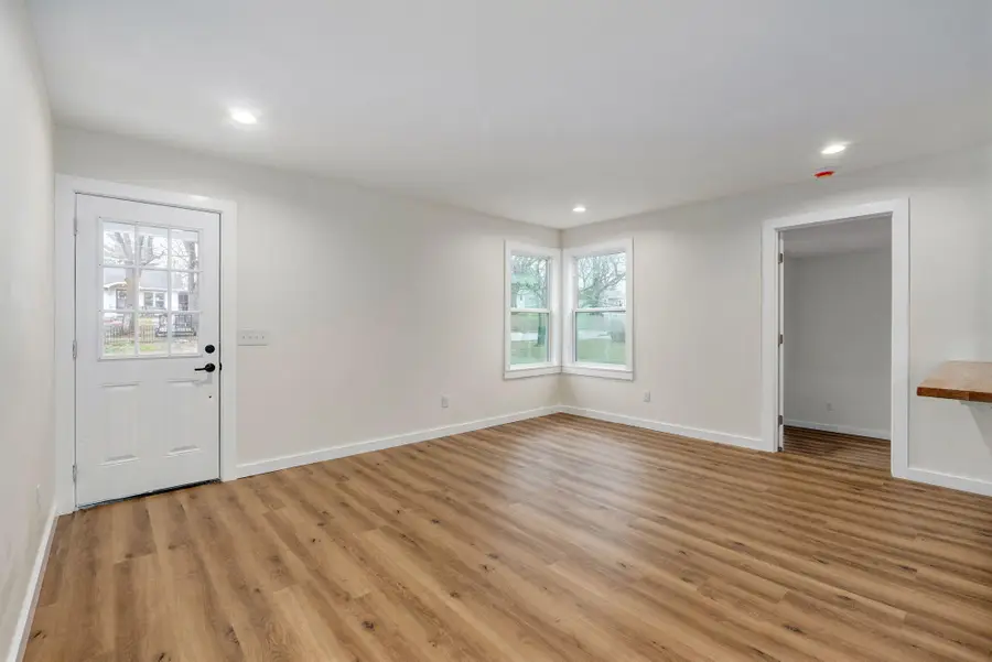 816 W Ildereen Street, Springfield, MO 65807 - #3