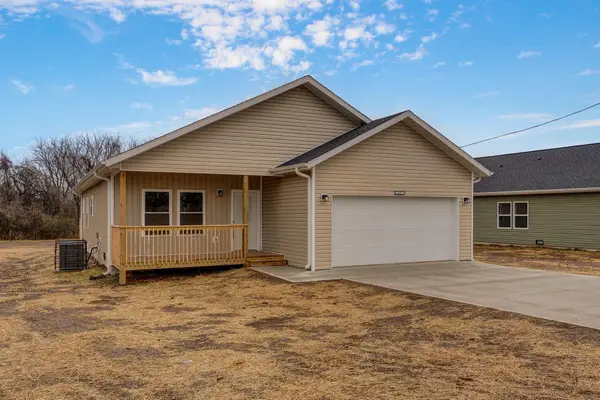 1137a N Dickerson Avenue, Springfield, MO 65803