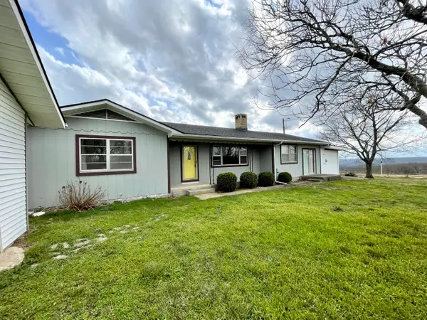 23537 Farm Road 2080, Aurora, MO 65605