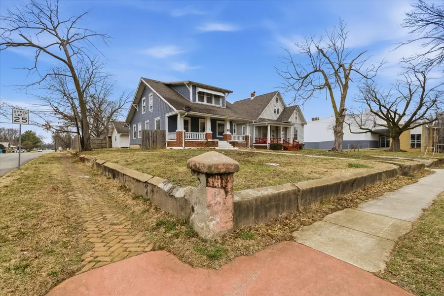 1447 N Broadway Avenue, Springfield, MO 65802 - #3