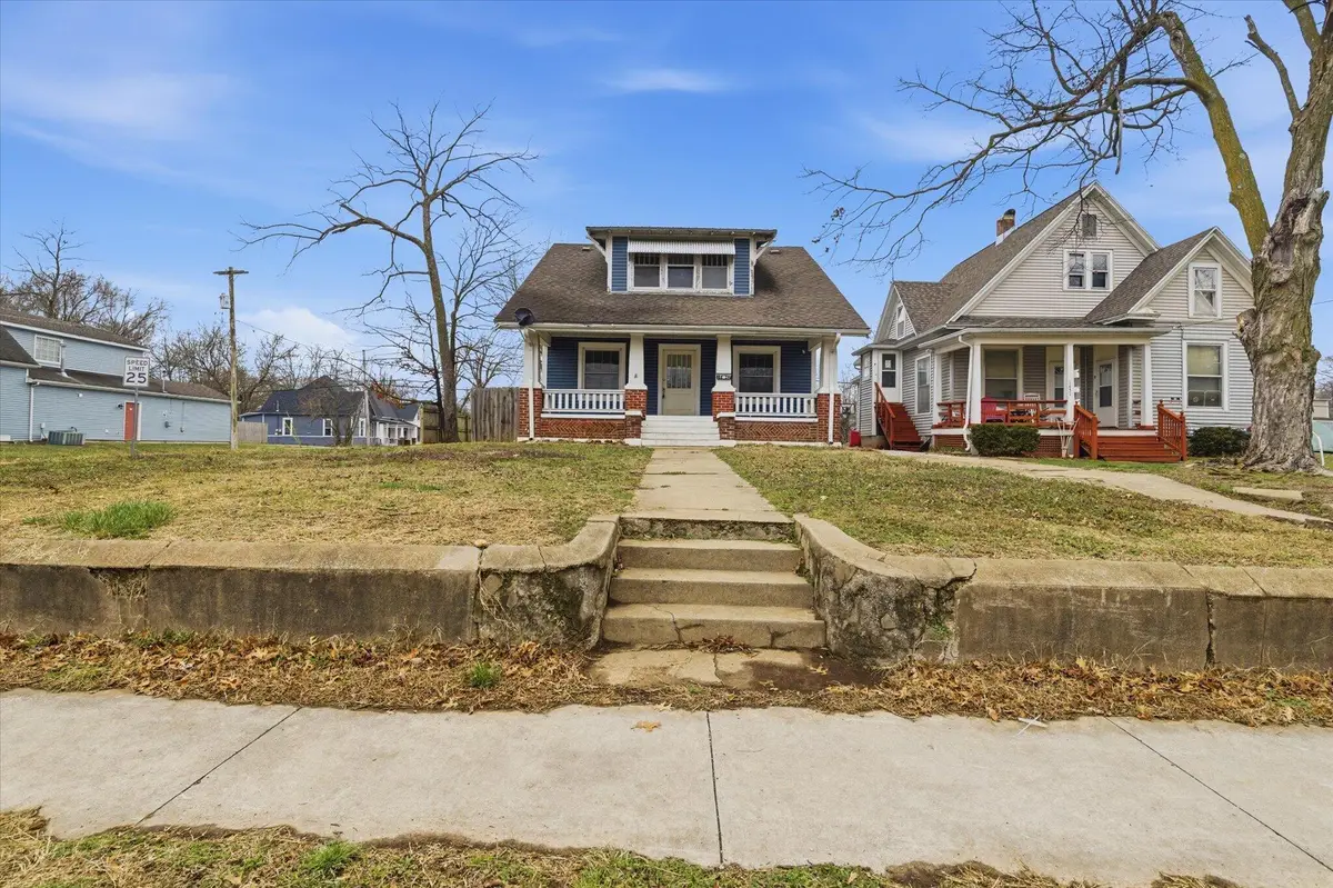 1447 N Broadway Avenue, Springfield, MO 65802 - #1