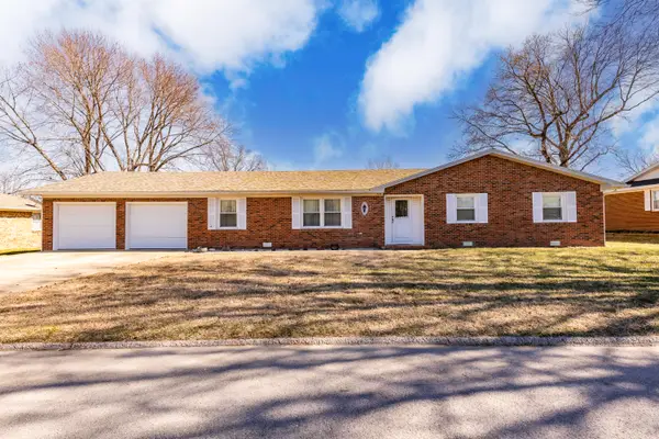 604 N Claud Avenue, Bolivar, MO 65613