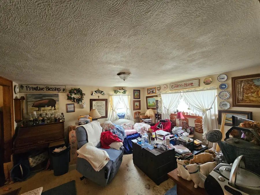 33 W Saint Louis Street, Aurora, MO 65605 - #3