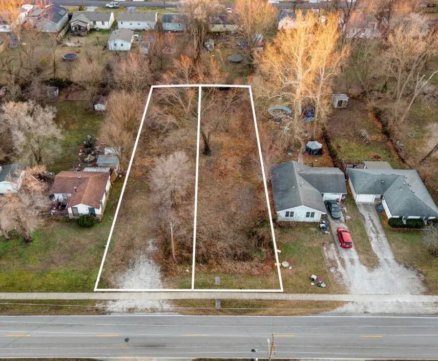 3024 W Mt Vernon Street, Springfield, MO 65802 - #1